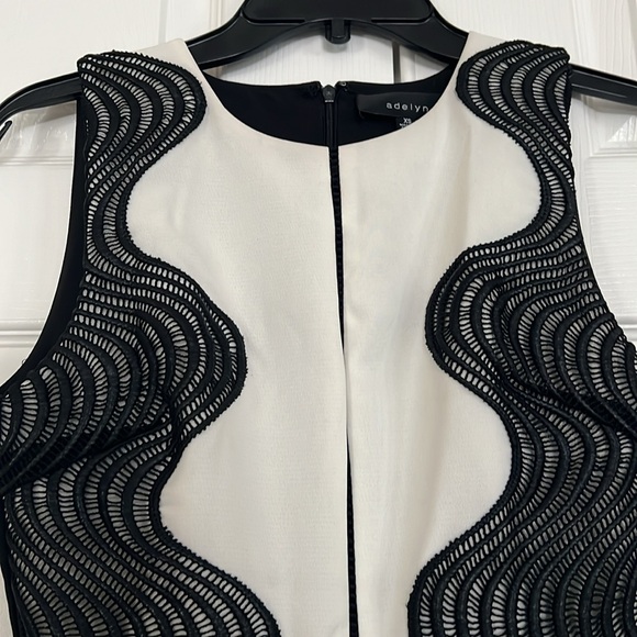 Vintage Color block Black And White 2 Tone Contrast Embroidery Accent Dress XS - Picture 5 of 15